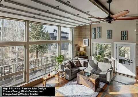 893 Highland View Loop, Redmond, OR 97756