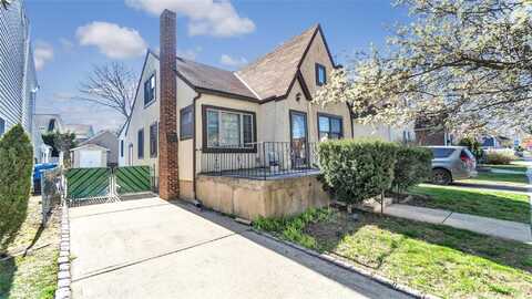 64 Barwick Street, Floral Park, NY 11001