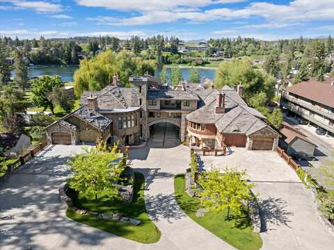 10 Bear Dance Village, Bigfork, MT 59911