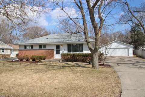 19 Crescent Road, Lake Zurich, IL 60047