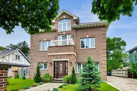 2609 Eisenhower Drive, Des Plaines, IL 60018