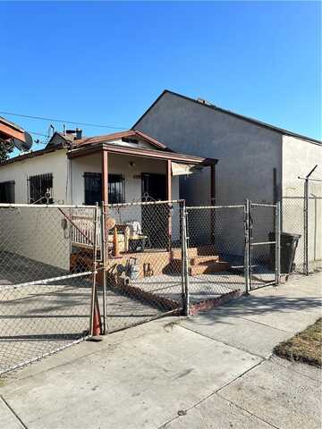 5746 Holmes Avenue, Los Angeles, CA 90058