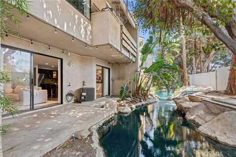 409 Bryson, Costa Mesa, CA 92627