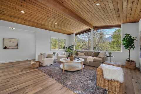 821 Crater Camp Drive, Calabasas, CA 91302