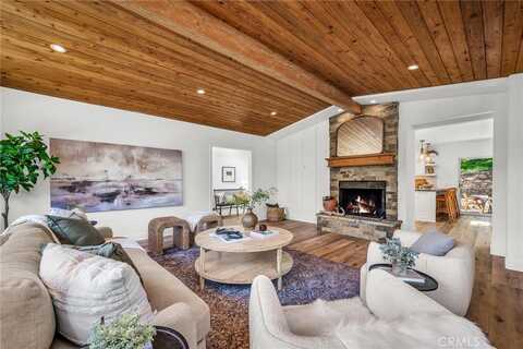 821 Crater Camp Drive, Calabasas, CA 91302