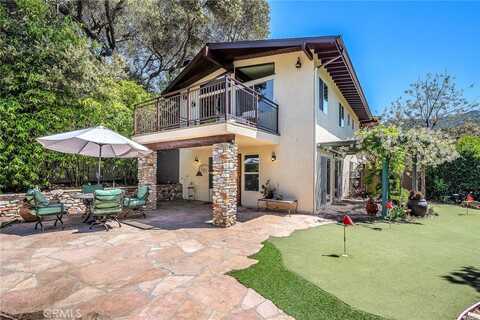 821 Crater Camp Drive, Calabasas, CA 91302