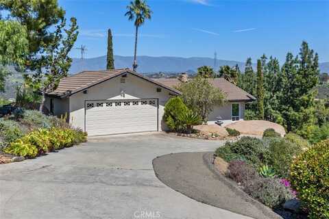 28410 Faircrest Way, Escondido, CA 92026