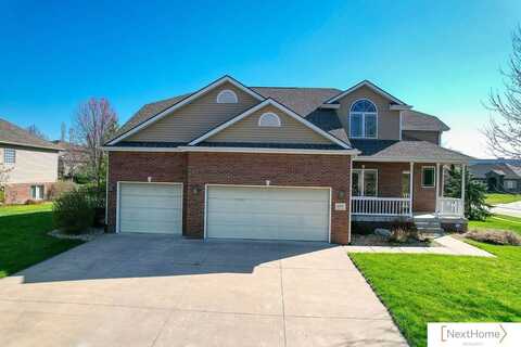 6854 Ridge Pointe Road, Lincoln, NE 68512