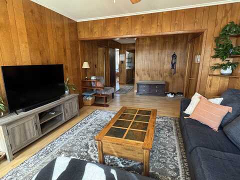 246 Main Street, Newport, VT 05855