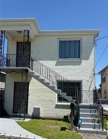 4121 DUPLESSIS Street, New Orleans, LA 70122