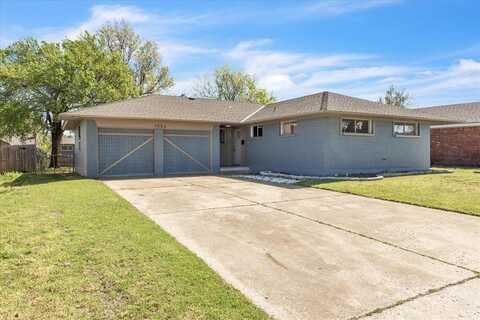 1005 W Silver Meadow Drive, Midwest City, OK 73110