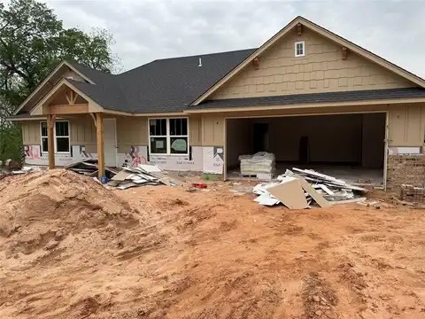 912 Dahlia Lane, Noble, OK 73068