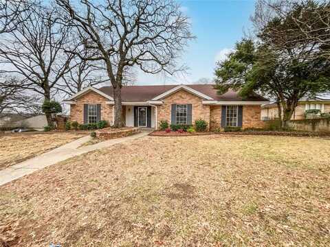 1958 Cobblestone Court, Fort Worth, TX 76112