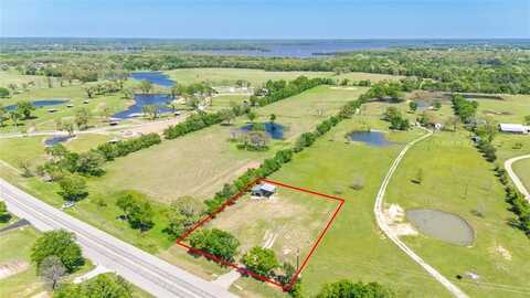2642 N State Hwy 19, Emory, TX 75440