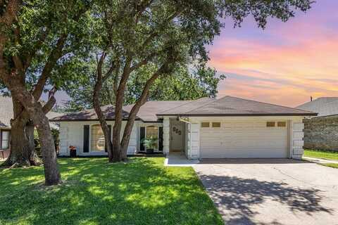 6503 Tempest Drive, Arlington, TX 76001
