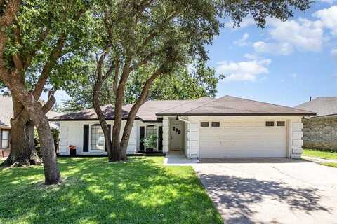6503 Tempest Drive, Arlington, TX 76001