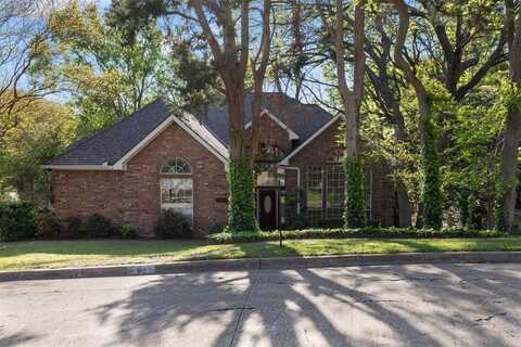 110 Sceptre Drive, Rockwall, TX 75032