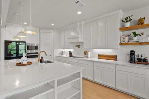 2911 Kynleigh Lane, Midlothian, TX 76065
