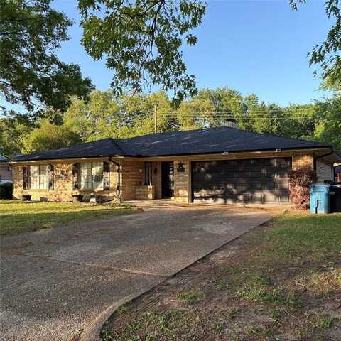 2909 Oakridge Drive, Corsicana, TX 75110