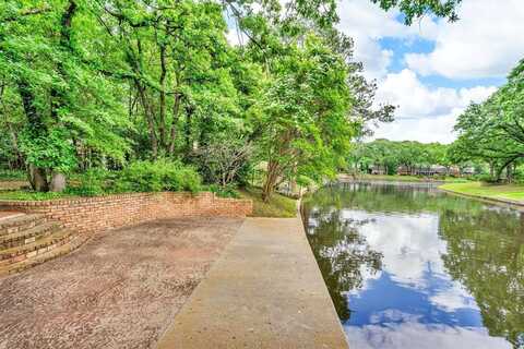 2402 Winewood Lane, Arlington, TX 76013