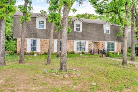2402 Winewood Lane, Arlington, TX 76013