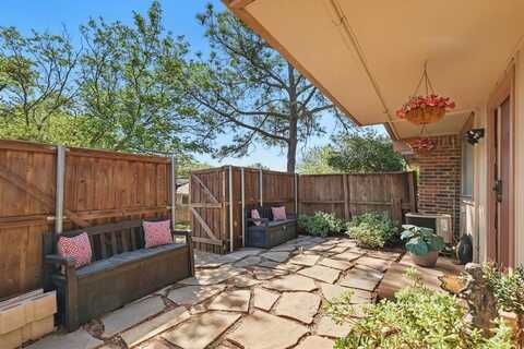 2700 Stonehaven Court, Irving, TX 75038