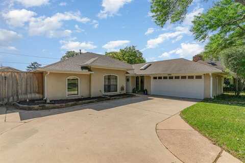 2736 Summit Ridge Street, Grapevine, TX 76051