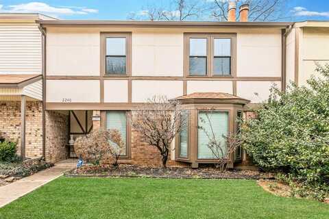 2240 Madrid Court, Dalworthington Gardens, TX 76013