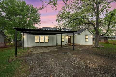 305 N 4th Street, Crandall, TX 75114