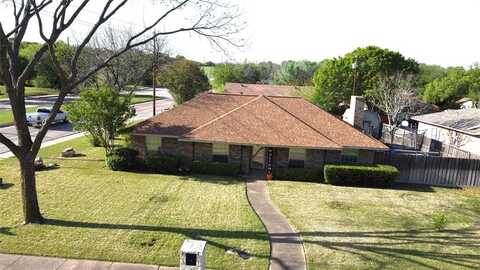 101 Connie Drive, DeSoto, TX 75115
