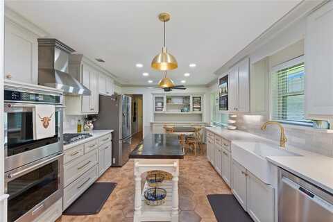 7246 Holyoke Drive, Dallas, TX 75248
