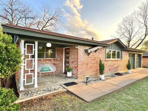 313 Sheri Lane, Hurst, TX 76053