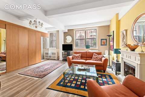345 East 54th Street, New York, NY 10022