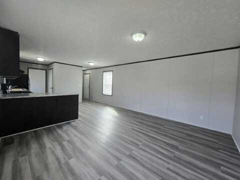 708 Romeo Dr, Lakeville, MN 55044