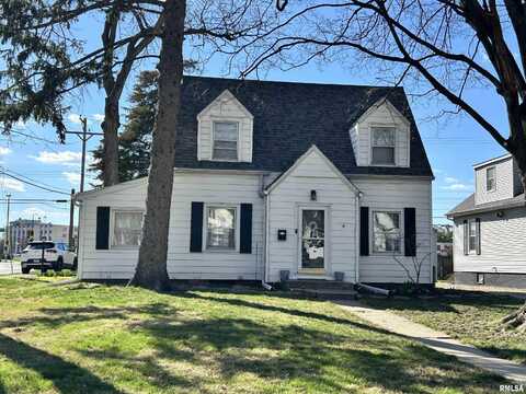 2153 S STATE Street, Springfield, IL 62704