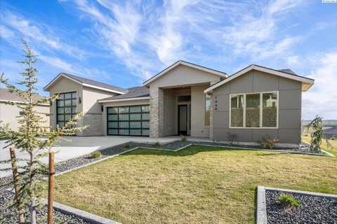 7440 W 22nd Place, Kennewick, WA 99337