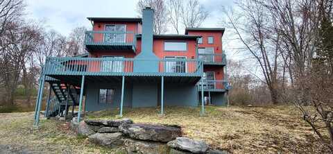 1142 Yorkshire Lane, Bushkill, PA 18324