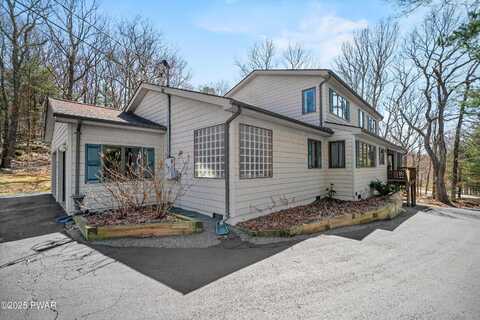 800 Peyton Place, Lords Valley, PA 18428