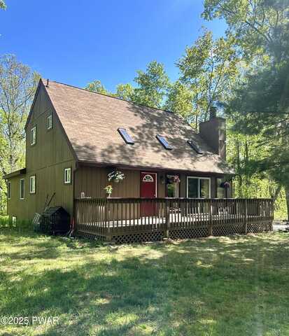 137 Remuda Drive, Hawley, PA 18428
