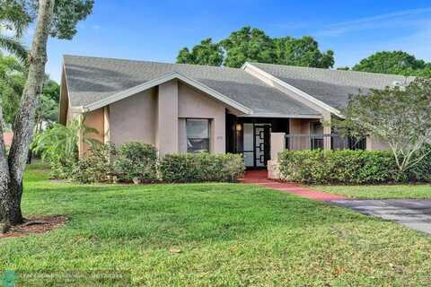 10976 Lake Front Pl, Boca Raton, FL 33498