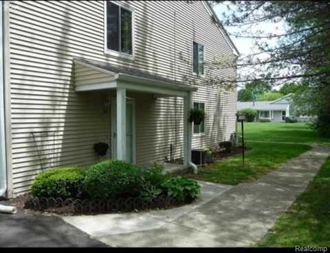 1107 LEISURE Drive, Flint, MI 48507