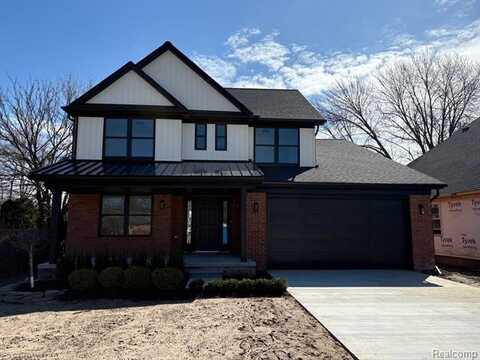 28720 LITTLE MACK Avenue, Saint Clair Shores, MI 48081