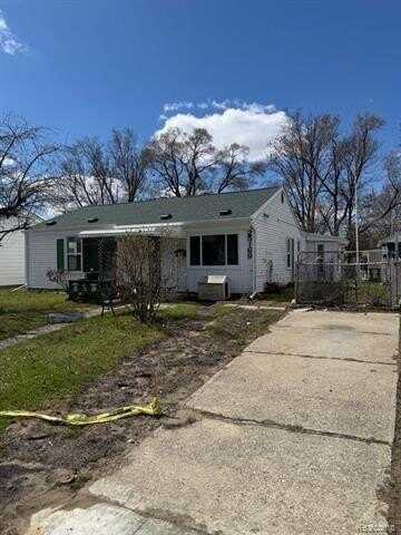 25169 HAYES Boulevard, Warren, MI 48089