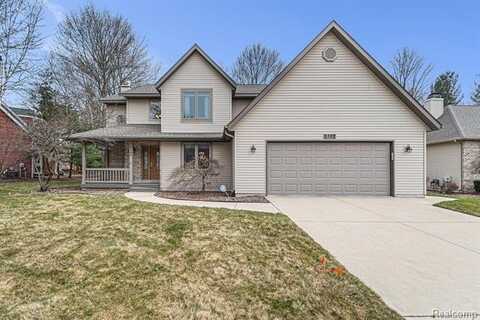 5102 FOXPOINT Circle, Midland, MI 48642
