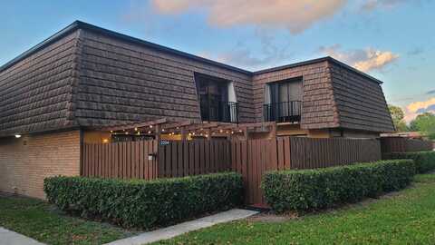 2204 22nd Lane, Greenacres, FL 33463