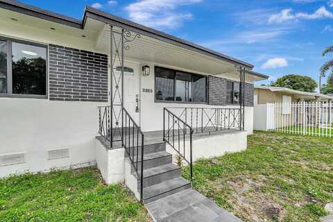 2525 NW 122nd Street, Miami, FL 33167
