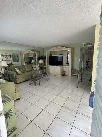 372 Burgundy H, Delray Beach, FL 33484