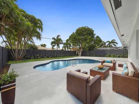 1750 NE 49th Street, Fort Lauderdale, FL 33334