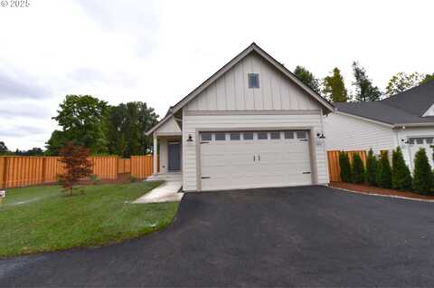 845 OAKLEAF WAY, Silverton, OR 97381