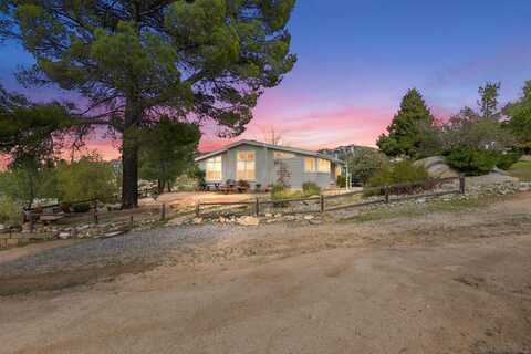 42550 Hall Rd, Hemet, CA 92544